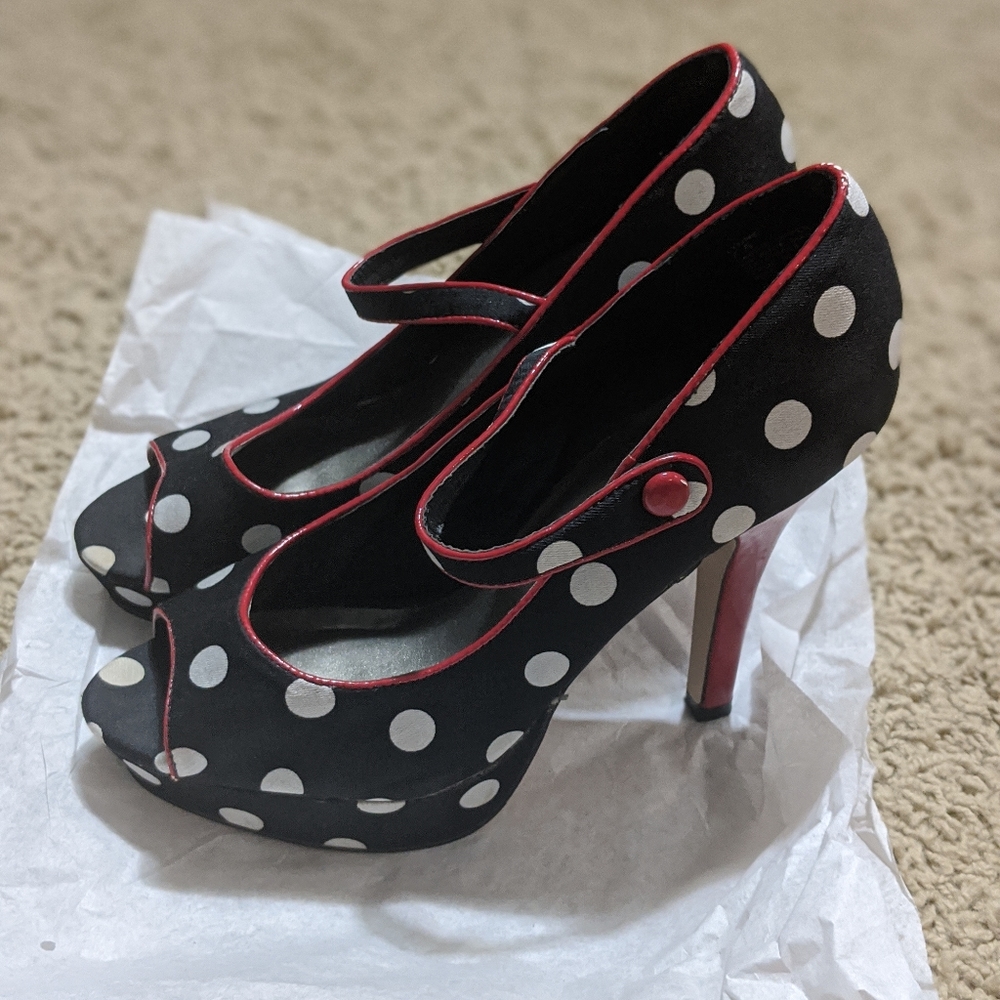 Madden Girl 7.5 Polka Dot Heels